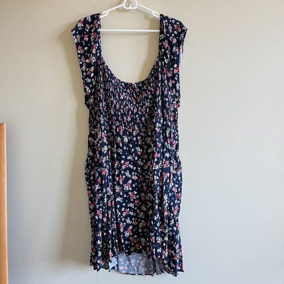TORRID NAVY FLORAL OFF SHOULDER SKATER DRESS WOMENS PLUS SIZE 5 5X SMOCK… - Picture 9 of 10
